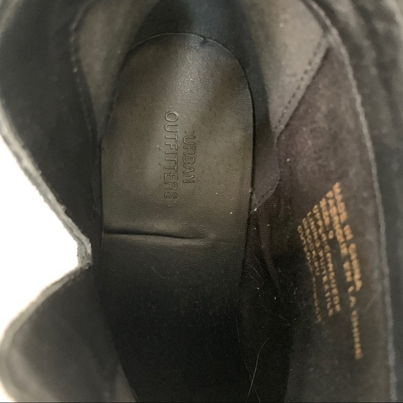 Urban Outfitters Black Suede Ankle Boots Size 9 - Picture 2 of 6